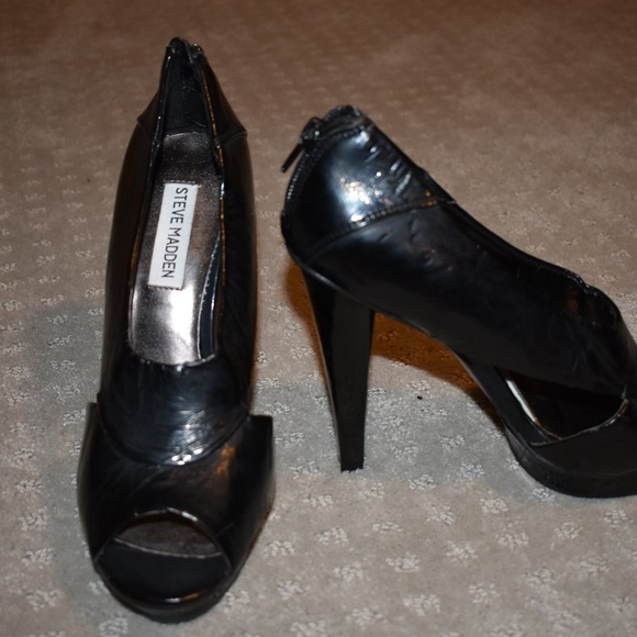 Steve Madden Open Toe Navy Heels - Picture 2 of 3